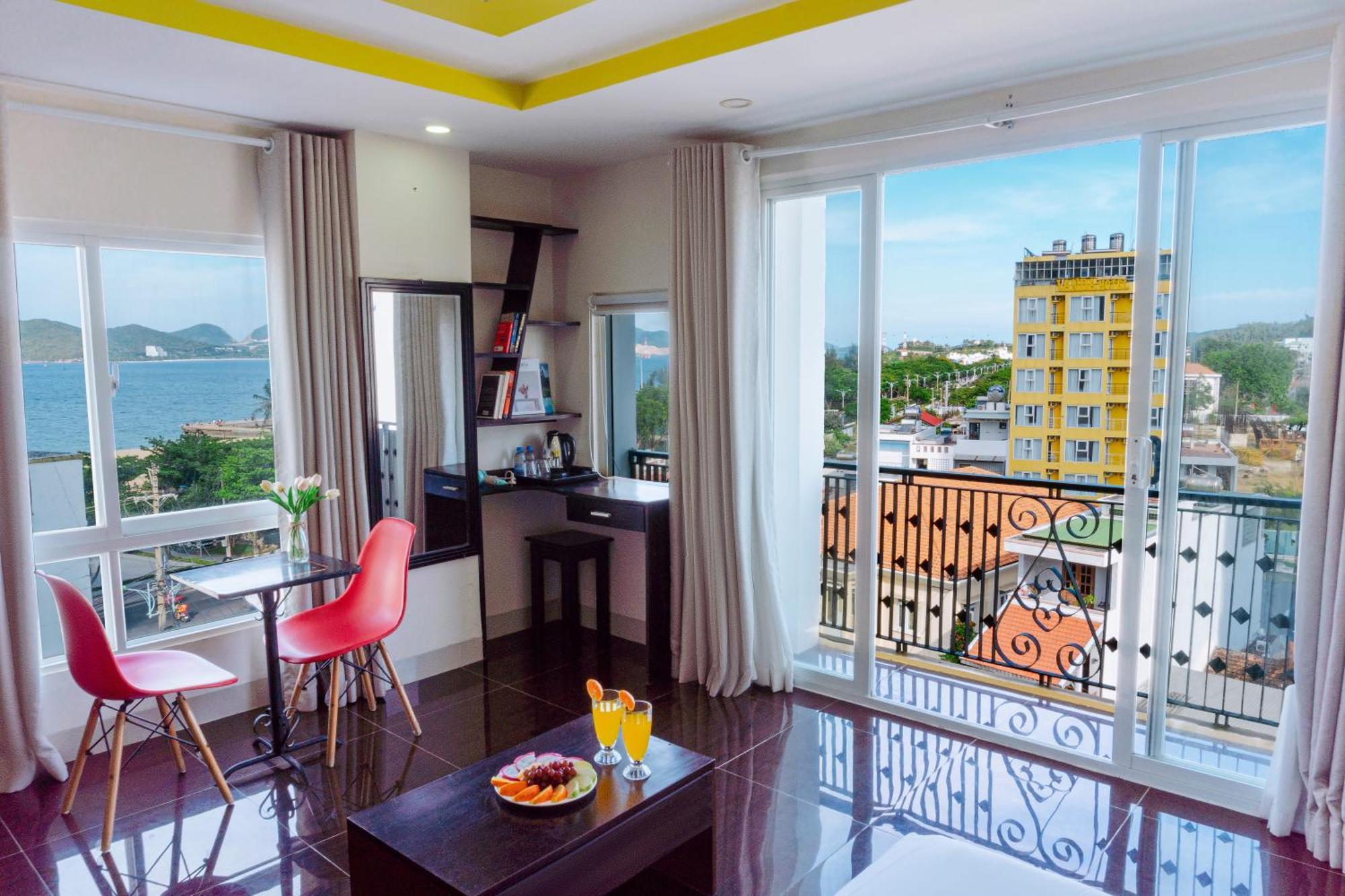 Melyna Hotel Nha Trang Beach Eksteriør billede